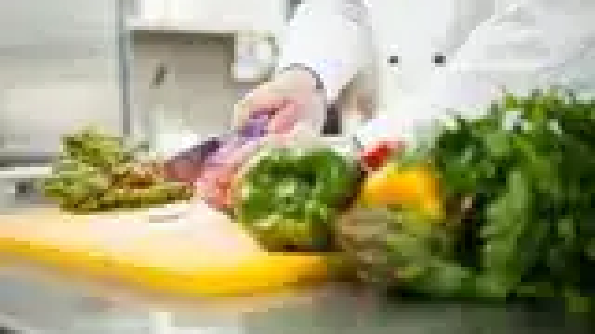 chef-vegetables-food-160w